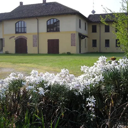 Alloggio per agriturismo Cascina Roma Ozzero